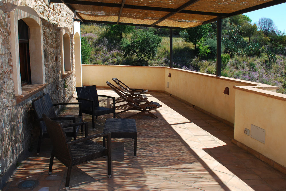 Palizzi Aguni Agriturismo E Locanda מראה חיצוני תמונה
